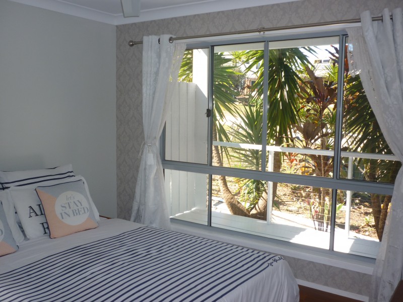 12 Yacht St, Russell Island QLD 4184