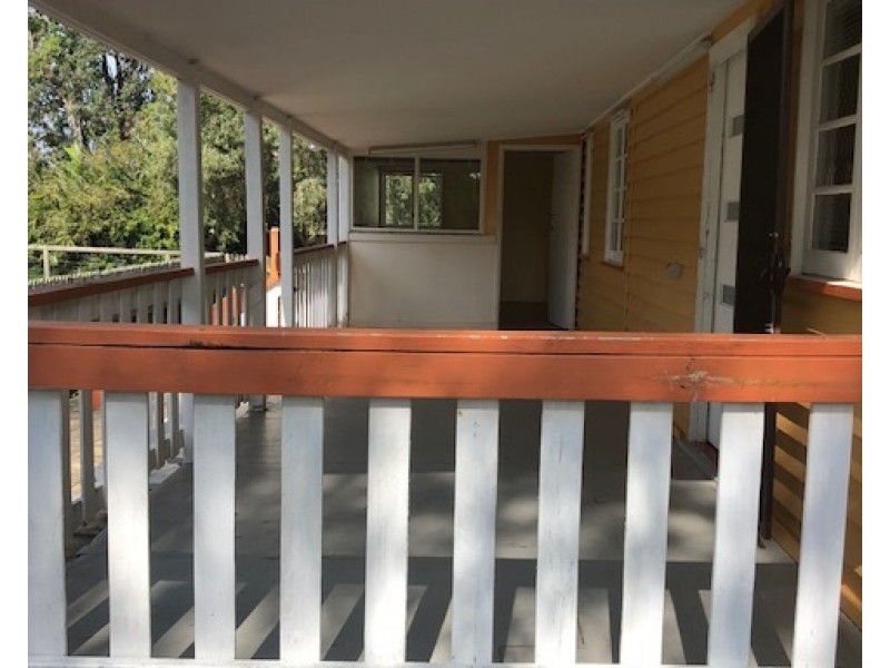 17 Sarmar St, Russell Island QLD 4184