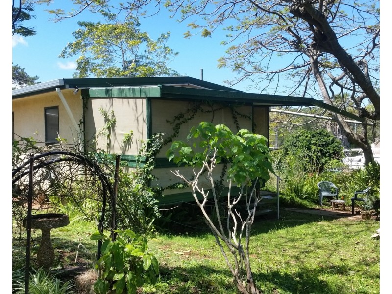 6 Pharlap St, Russell Island QLD 4184