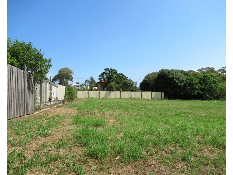 24 Kings Road, Russell Island QLD 4184