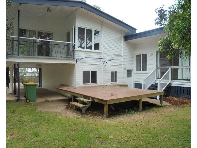 4 Pearl St, Russell Island QLD 4184
