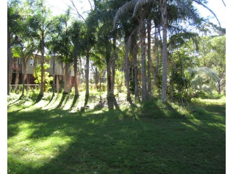 4 Pearl St, Russell Island QLD 4184