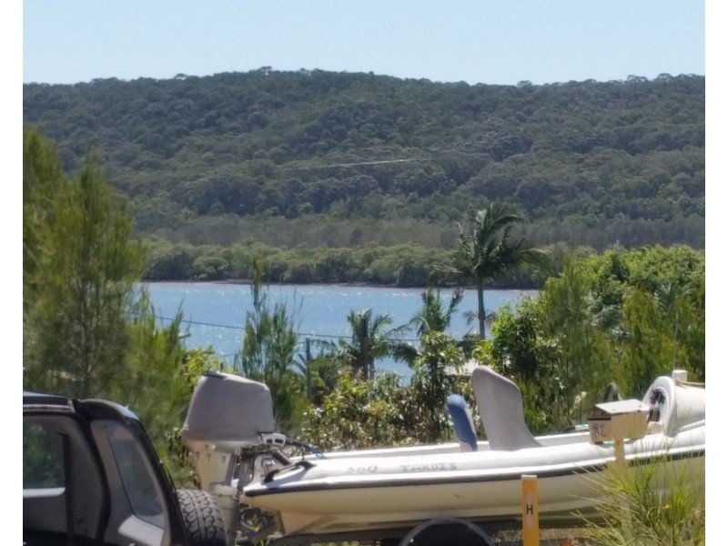 46 Highland Ridge Rd, Russell Island QLD 4184