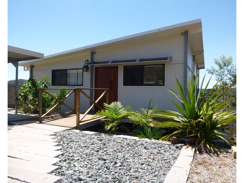 32 Crescent Drive, Russell Island QLD 4184