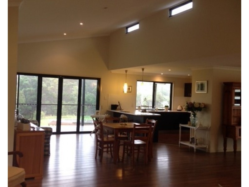 36 Tenanne St, Russell Island QLD 4184