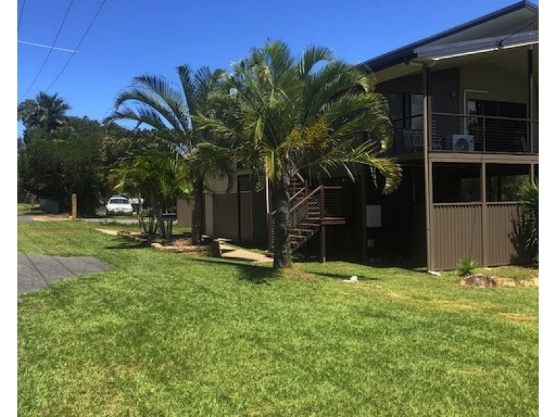 36 Tenanne St, Russell Island QLD 4184