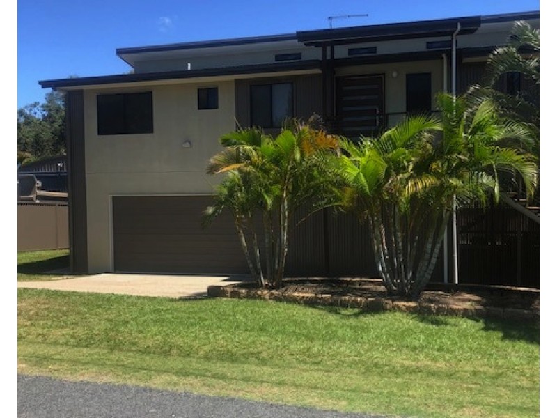 36 Tenanne St, Russell Island QLD 4184