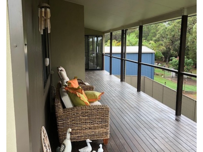 36 Tenanne St, Russell Island QLD 4184
