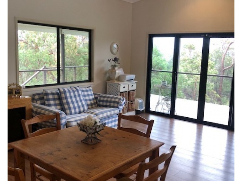 36 Tenanne St, Russell Island QLD 4184