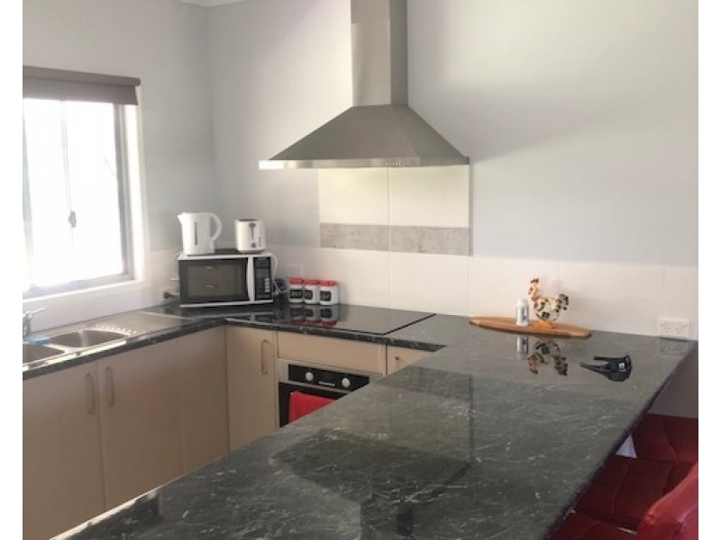 39 Canaipa Rd, Russell Island QLD 4184