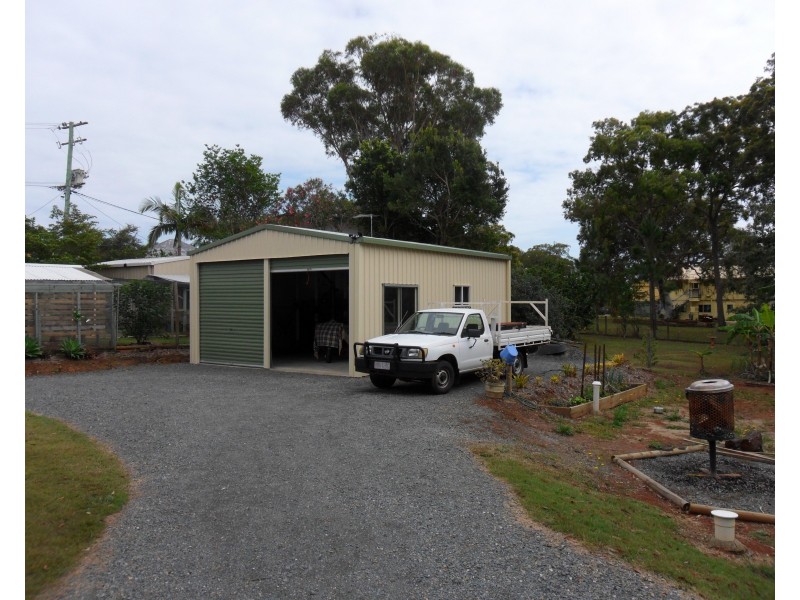39 Canaipa Rd, Russell Island QLD 4184