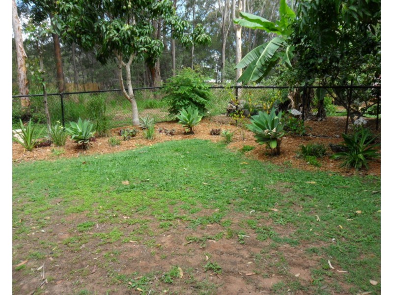 24 Barcelona Tce, Russell Island QLD 4184