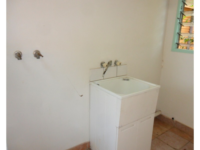 24 Barcelona Tce, Russell Island QLD 4184