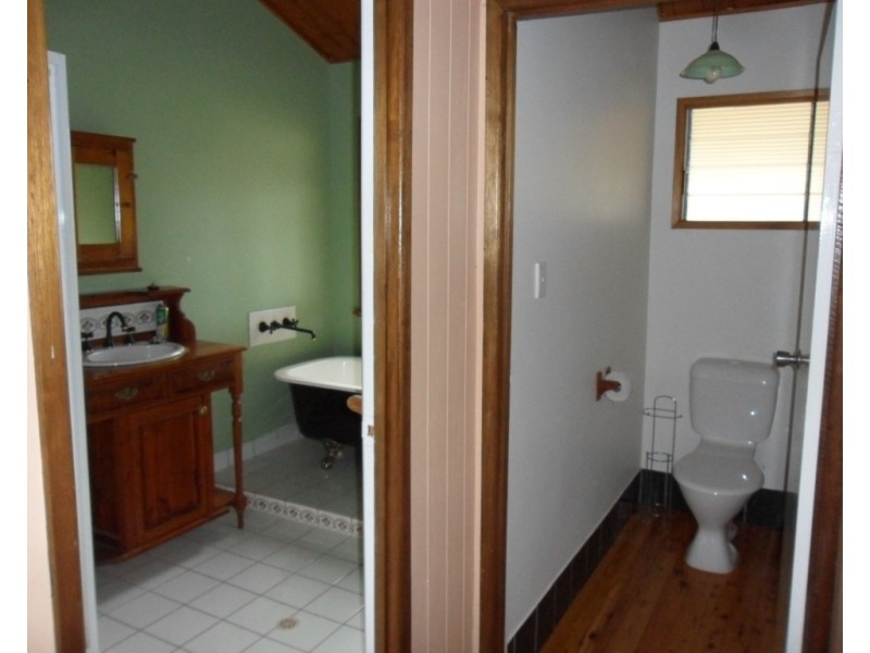 24 Barcelona Tce, Russell Island QLD 4184