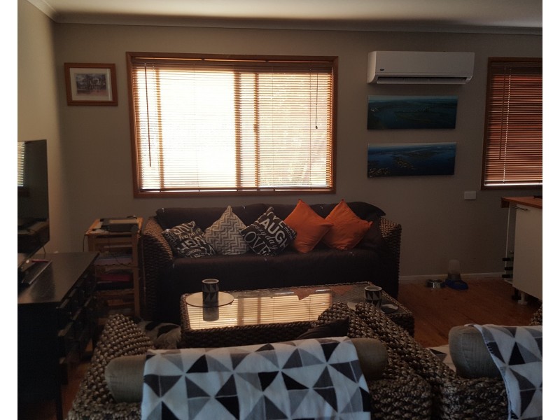 19 Pookanah St, Russell Island QLD 4184
