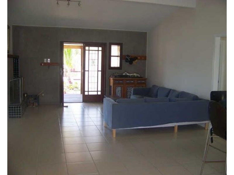 36 Jackson Rd, Russell Island QLD 4184