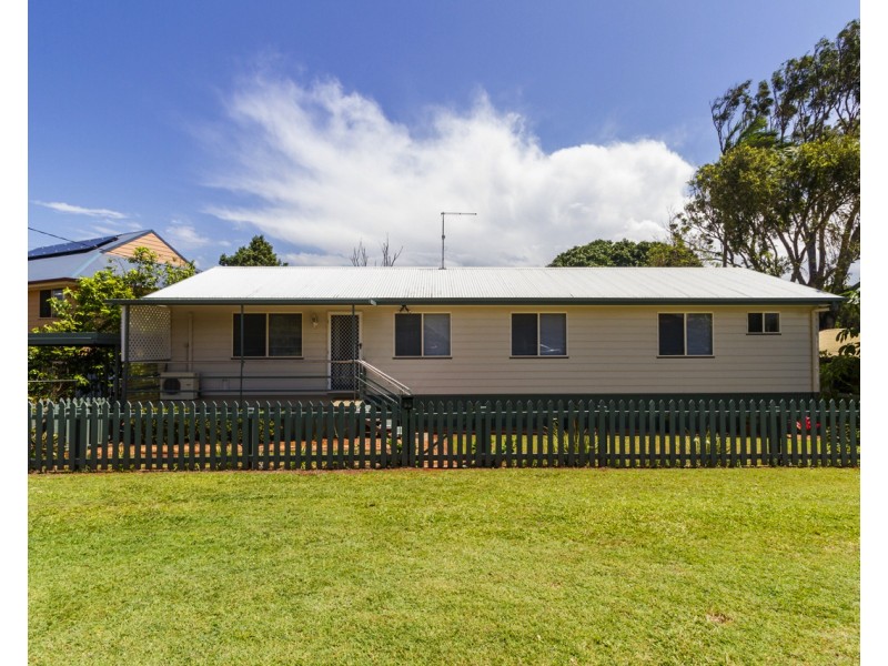 32 Patterson St, Russell Island QLD 4184