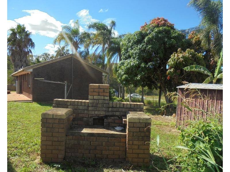 12 Pharlap St, Russell Island QLD 4184