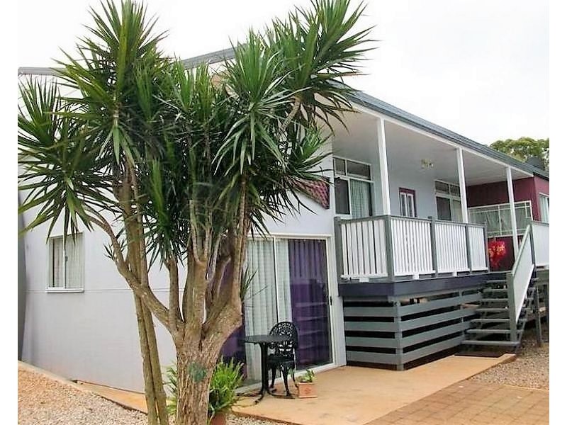 9 Pharlap St, Russell Island QLD 4184