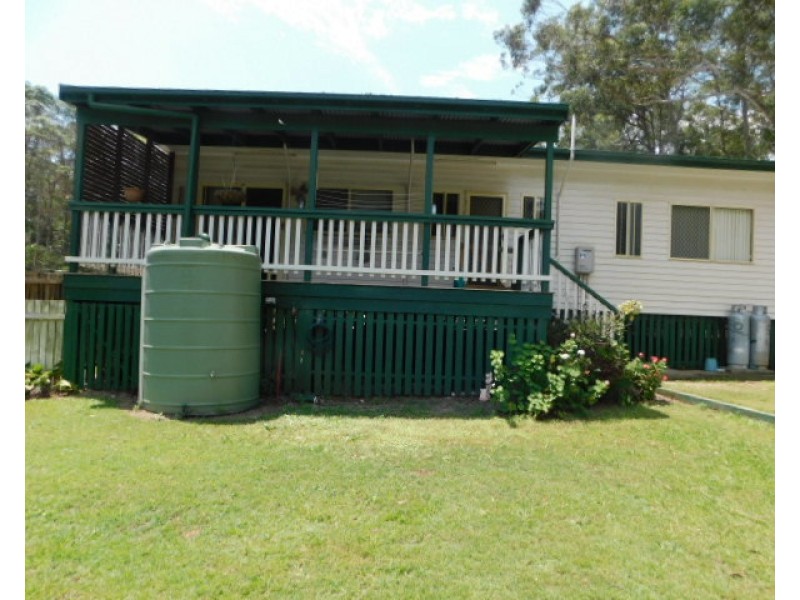 18 Dempsey St, Russell Island QLD 4184