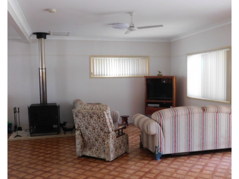 18 Dempsey St, Russell Island QLD 4184