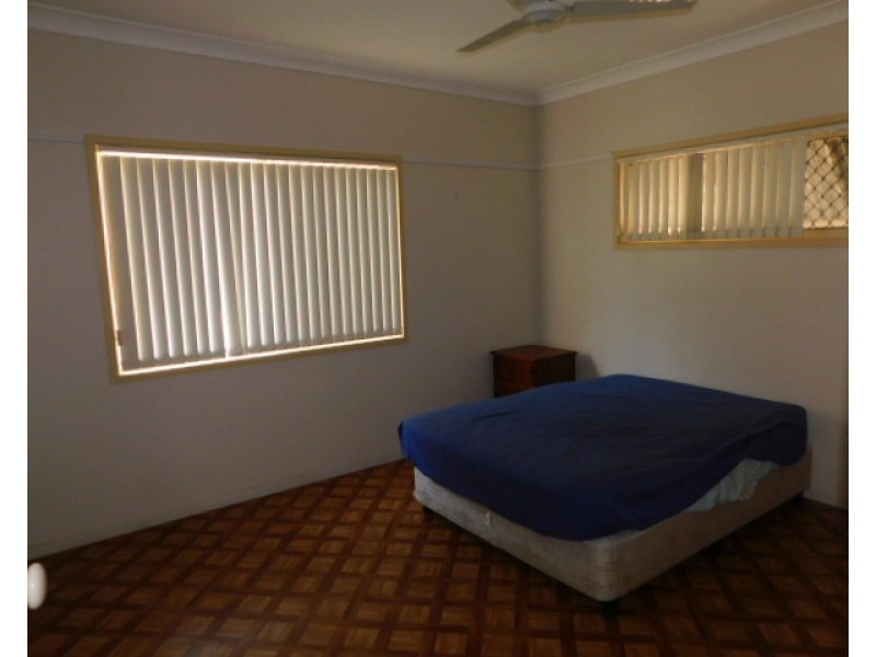 18 Dempsey St, Russell Island QLD 4184