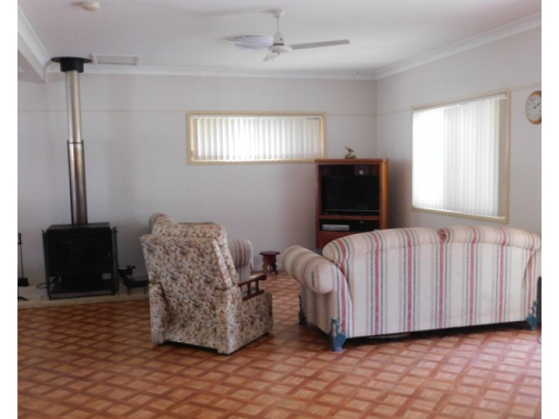18 Dempsey St, Russell Island QLD 4184