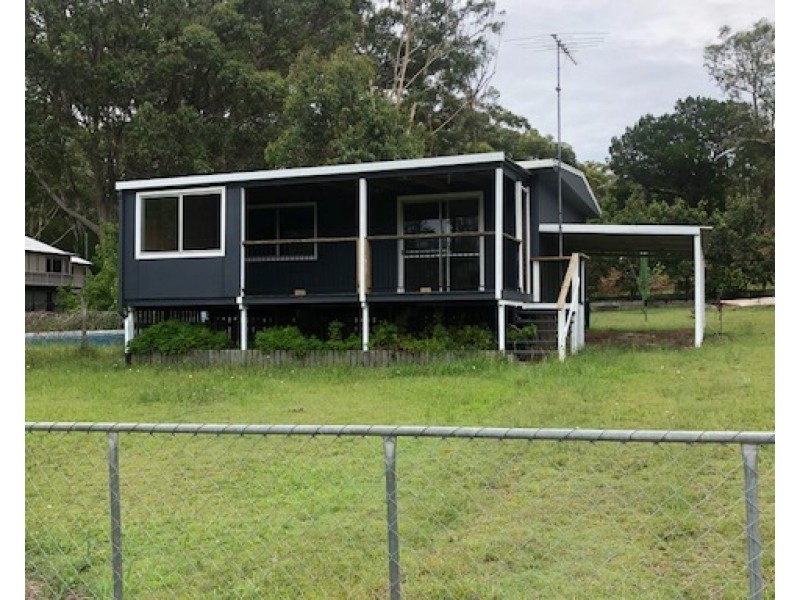 34 Inlet Ave, Russell Island QLD 4184
