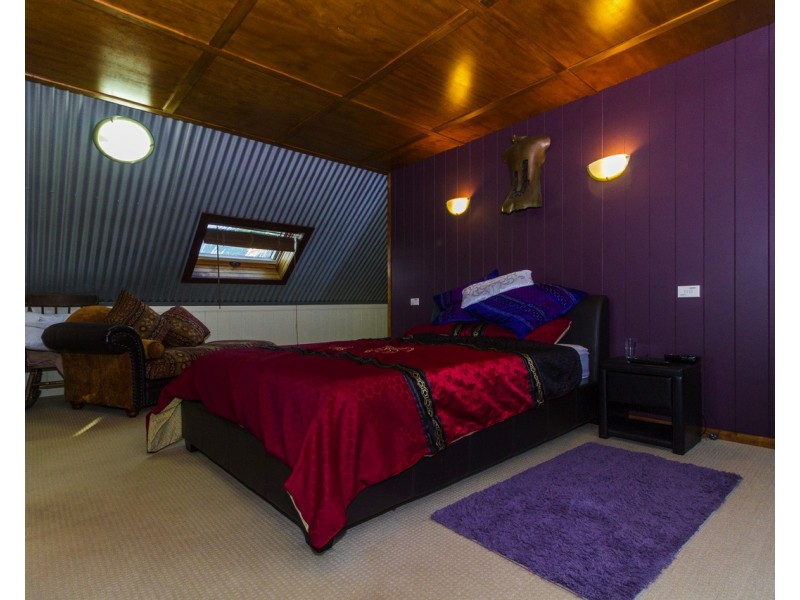 36 Kamar St, Russell Island QLD 4184
