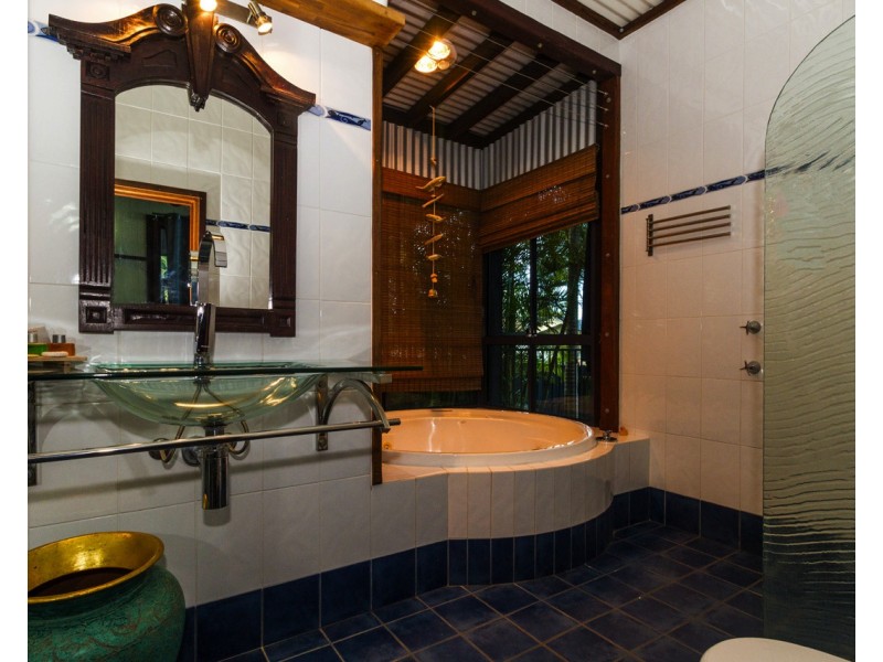 36 Kamar St, Russell Island QLD 4184