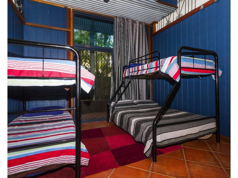 36 Kamar St, Russell Island QLD 4184