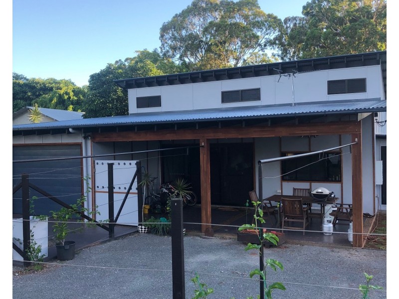 18 Junee Pde, Karragarra Island QLD 4184