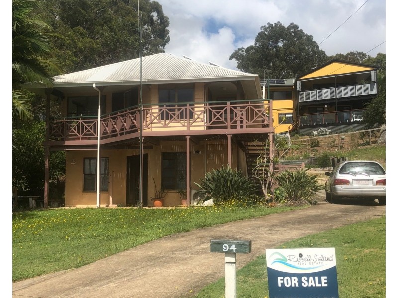 94 Wahine Dr, Russell Island QLD 4184