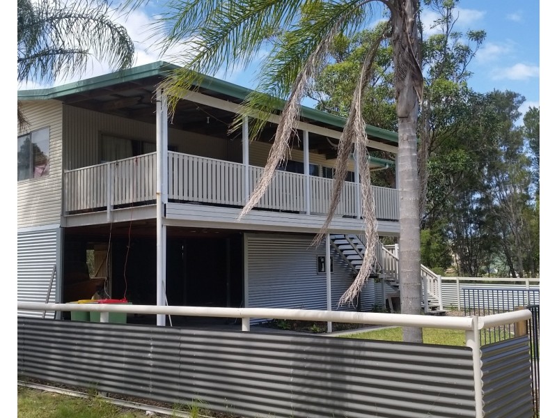 75 Minjerriba Rd, Russell Island QLD 4184