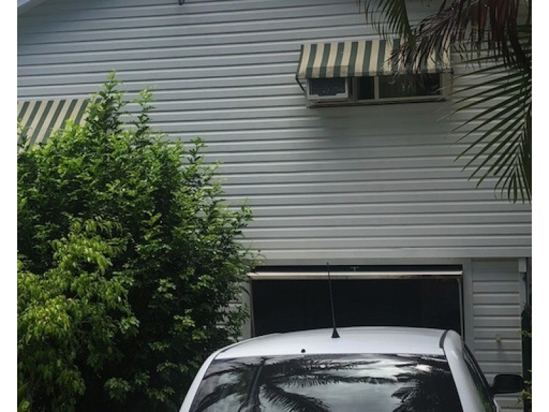 10 Phoenix St, Russell Island QLD 4184