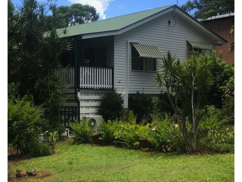 10 Phoenix St, Russell Island QLD 4184
