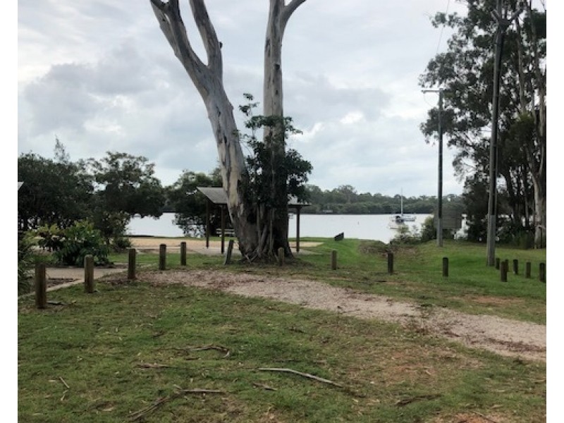 25 Cavendish, Russell Island QLD 4184