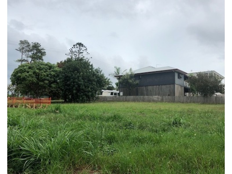 25 Cavendish, Russell Island QLD 4184
