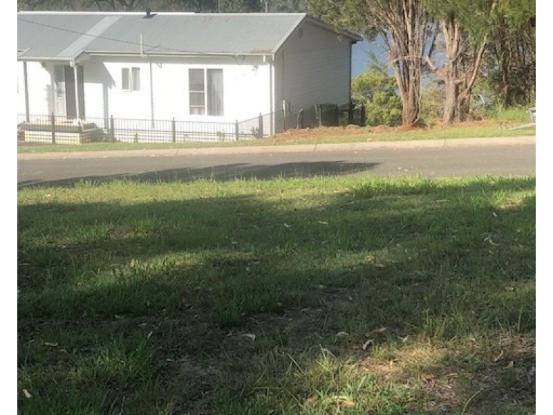 15 Schooner St, Russell Island QLD 4184