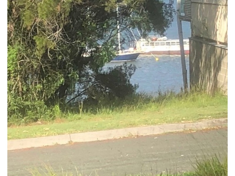 15 Schooner St, Russell Island QLD 4184