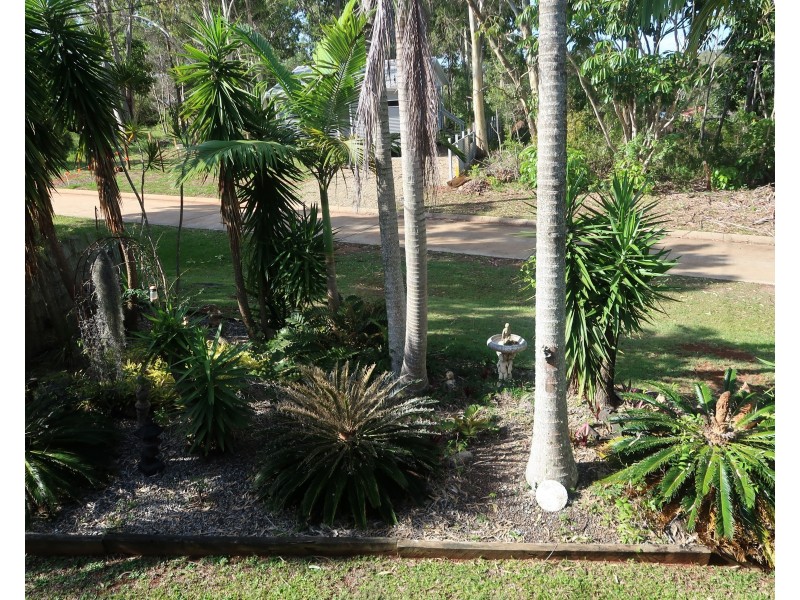 16 Noyes Pde, Karragarra Island QLD 4184