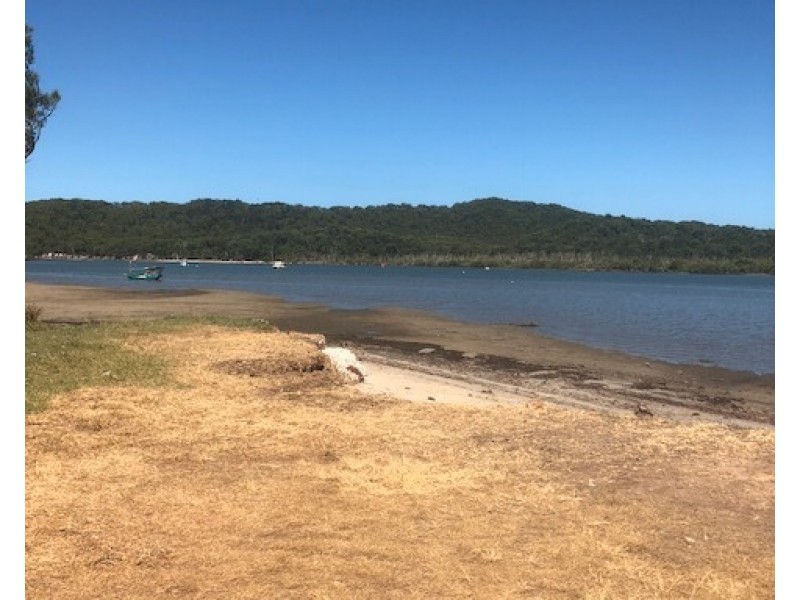 79 Crescent Dve, Russell Island QLD 4184