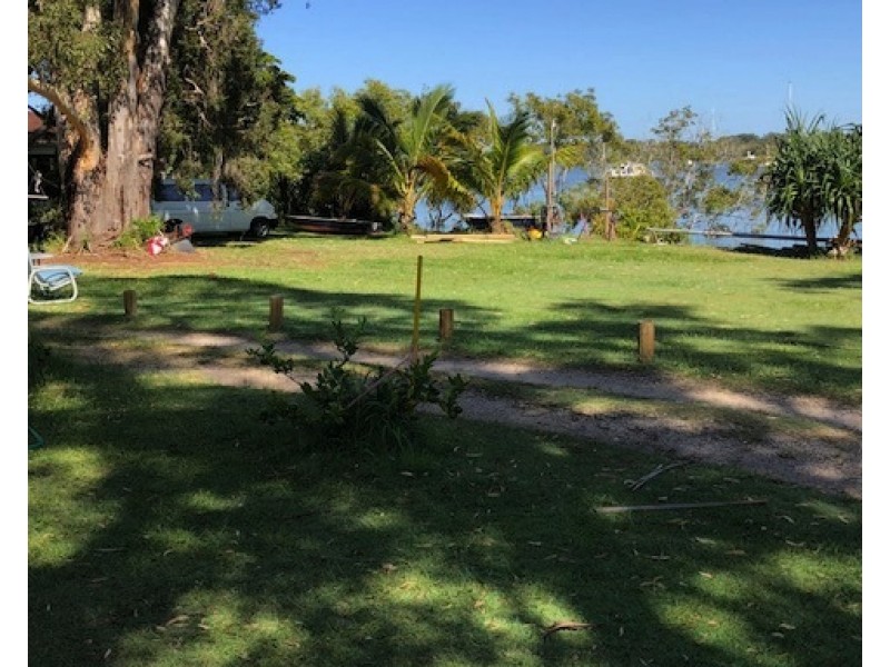 1A Bayview Rd, Russell Island QLD 4184