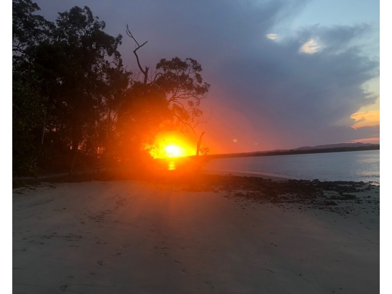 1A Bayview Rd, Russell Island QLD 4184