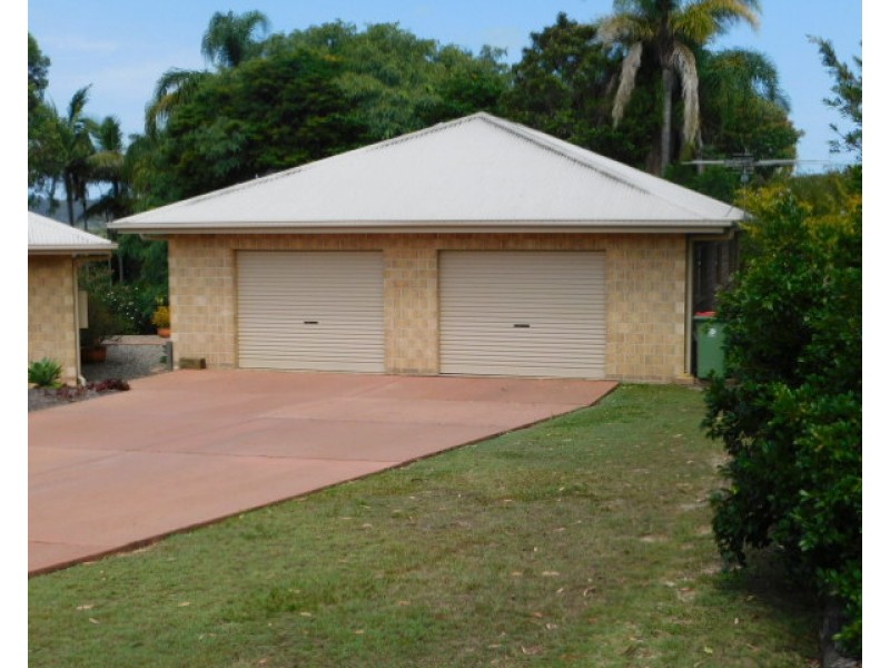 5 Jasper St, Russell Island QLD 4184