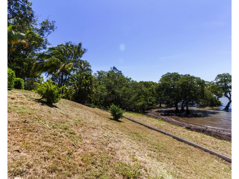59 Canaipa Point Dr, Russell Island QLD 4184
