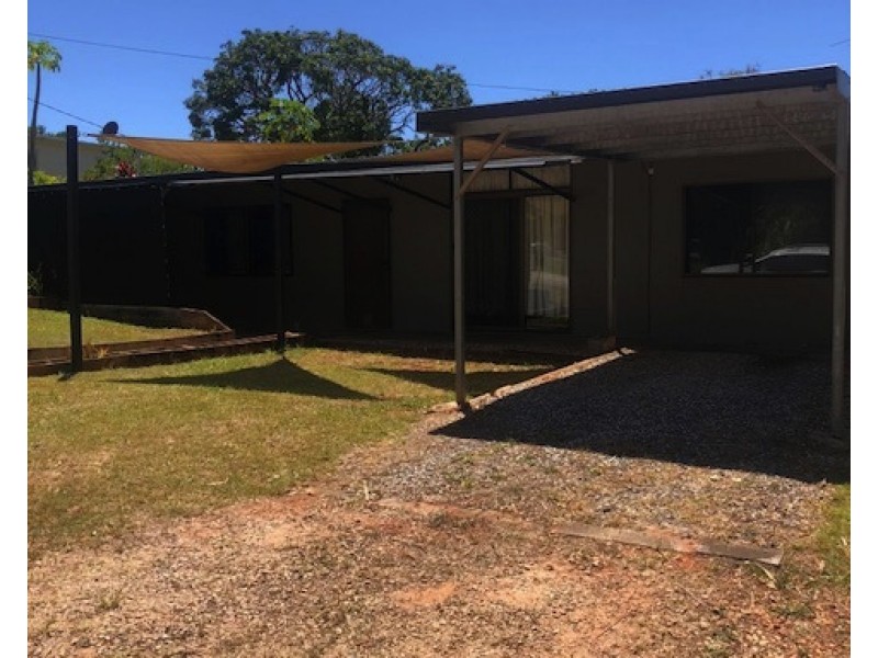 6 Pao Pao Rd, Russell Island QLD 4184