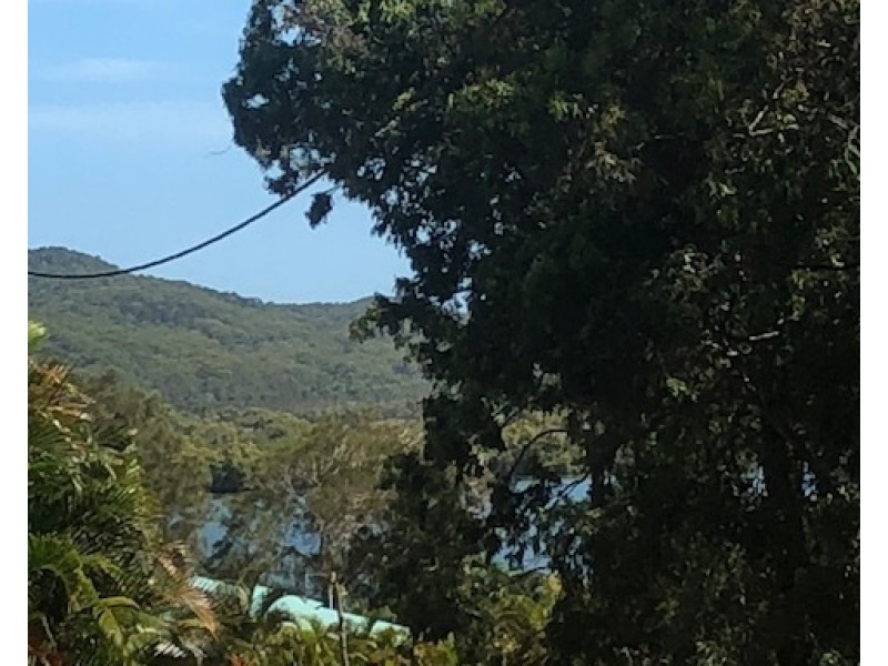 35 CARISSA ST, Russell Island QLD 4184