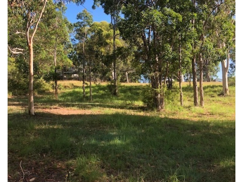 5 James St, Russell Island QLD 4184