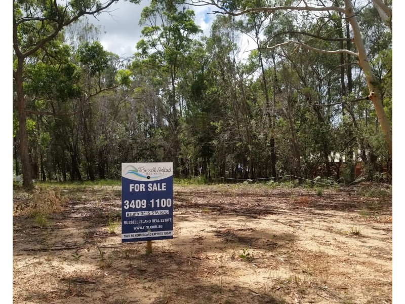 211 Centre Road, Russell Island QLD 4184